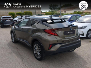 Photo 18 du bon plan TOYOTA C-HR 122h Distinctive 2WD E-CVT MY22 occasion à 22490 €
