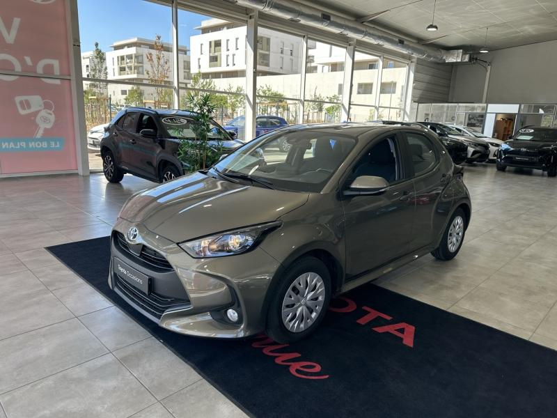 Bon plan TOYOTA Yaris 116h Dynamic Business 5p + Programme Beyond Zero Academy MY22 occasion à 19990 €