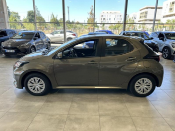 Photo 2 du bon plan TOYOTA Yaris 116h Dynamic Business 5p + Programme Beyond Zero Academy MY22 occasion à 19990 €