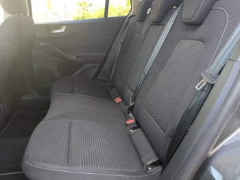 Photo 11 du bon plan FORD Focus SW 1.0 Flexifuel mHEV 125ch Titanium X Business Powershift occasion à 24990 €