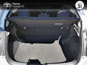Photo 13 du bon plan TOYOTA Yaris 70 VVT-i Dynamic Business 5p MY21 occasion à 13990 €