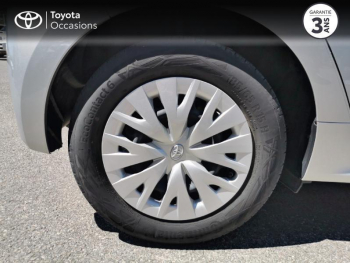 Photo 14 du bon plan TOYOTA Yaris 70 VVT-i Dynamic Business 5p MY21 occasion à 13990 €