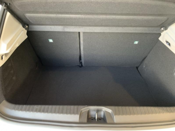 Photo 5 du bon plan RENAULT Clio 1.6 E-Tech 140ch Zen occasion à 14490 €
