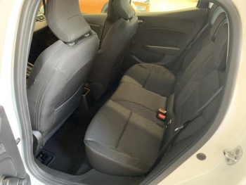 Photo 6 du bon plan RENAULT Clio 1.6 E-Tech 140ch Zen occasion à 14490 €