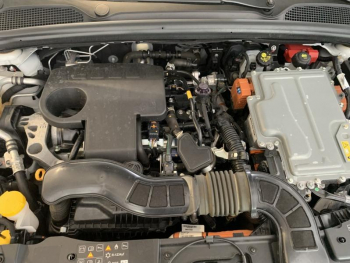 Photo 16 du bon plan RENAULT Clio 1.6 E-Tech 140ch Zen occasion à 14490 €