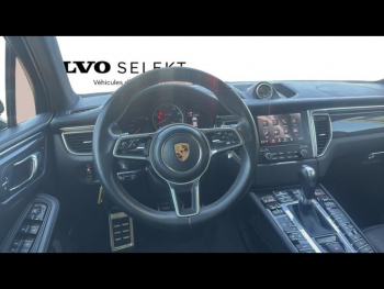 Photo 4 du bon plan PORSCHE Macan 3.6 V6 440ch Turbo Pack Performance PDK occasion à 49900 €