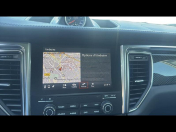 Photo 11 du bon plan PORSCHE Macan 3.6 V6 440ch Turbo Pack Performance PDK occasion à 49900 €