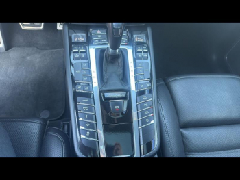 Photo 14 du bon plan PORSCHE Macan 3.6 V6 440ch Turbo Pack Performance PDK occasion à 49900 €