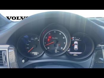 Photo 15 du bon plan PORSCHE Macan 3.6 V6 440ch Turbo Pack Performance PDK occasion à 49900 €