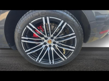 Photo 21 du bon plan PORSCHE Macan 3.6 V6 440ch Turbo Pack Performance PDK occasion à 49900 €