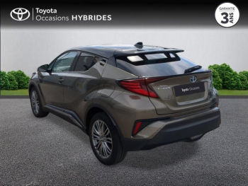 Photo 2 du bon plan TOYOTA C-HR 122h Distinctive 2WD E-CVT MY22 occasion à 22490 €