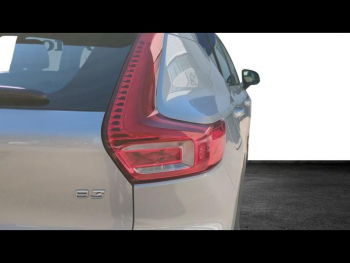 Photo 10 du bon plan VOLVO XC40 B3 163ch Ultimate DCT 7 occasion à 37890 €