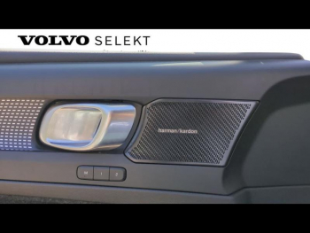 Photo 20 du bon plan VOLVO XC40 B3 163ch Ultimate DCT 7 occasion à 37890 €