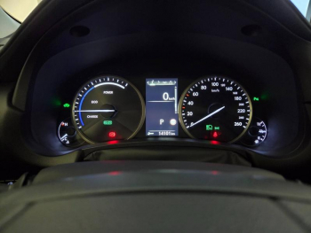 Photo 5 du bon plan LEXUS NX 300h 2WD Design MY21 occasion à 32990 €