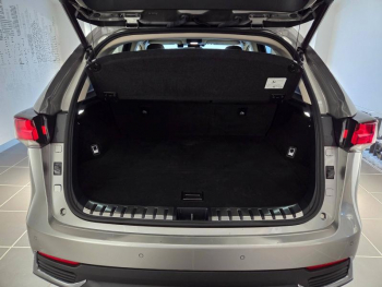 Photo 12 du bon plan LEXUS NX 300h 2WD Design MY21 occasion à 32990 €