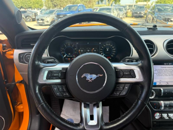 Photo 12 du bon plan FORD Mustang Fastback 5.0 V8 450ch GT BVA10 occasion à 52000 €
