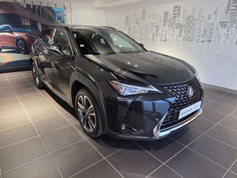 Bon plan LEXUS UX 250h 2WD Premium Edition MY21 occasion à 25490 €