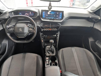 Photo 3 du bon plan PEUGEOT 208 1.2 PureTech 100ch S&S Allure occasion à 12990 €