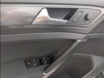 Photo 8 du bon plan VOLKSWAGEN Golf 2.0 TDI 150ch FAP Confortline Business DSG7 Euro6d-T 5p occasion à 19990 €
