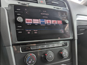 Photo 15 du bon plan VOLKSWAGEN Golf 2.0 TDI 150ch FAP Confortline Business DSG7 Euro6d-T 5p occasion à 19990 €