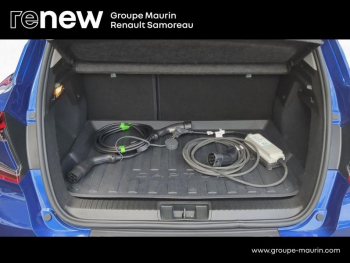 Photo 8 du bon plan RENAULT Captur 1.6 E-Tech Plug-in 160ch Intens occasion à 17900 €