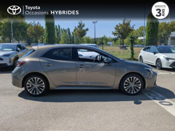 Photo 17 du bon plan TOYOTA Corolla 1.8 140ch Design MY23 occasion à 24990 €