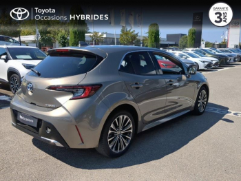 Photo 18 du bon plan TOYOTA Corolla 1.8 140ch Design MY23 occasion à 24990 €