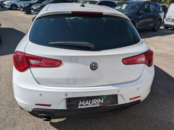 Photo 4 du bon plan ALFA ROMEO Giulietta 1.4 TB MultiAir 150ch Sportiva Stop&Start occasion à 13490 €