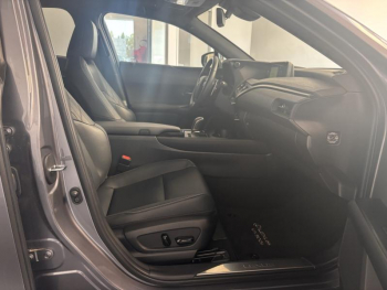 Photo 5 du bon plan LEXUS UX 300e Executive occasion à 22890 €