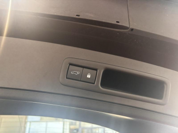 Photo 10 du bon plan LEXUS UX 300e Executive occasion à 22890 €