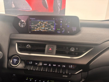 Photo 25 du bon plan LEXUS UX 300e Executive occasion à 22890 €