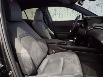 Photo 8 du bon plan LEXUS UX 250h 2WD Premium Edition MY21 occasion à 25490 €
