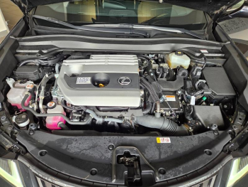 Photo 16 du bon plan LEXUS UX 250h 2WD Premium Edition MY21 occasion à 25490 €