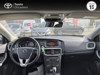 Photo 8 du bon plan VOLVO V40 T2 122ch Momentum Business Geartronic occasion à 14889 €