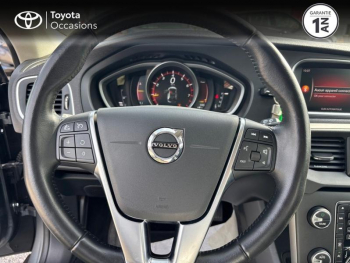Photo 9 du bon plan VOLVO V40 T2 122ch Momentum Business Geartronic occasion à 14889 €