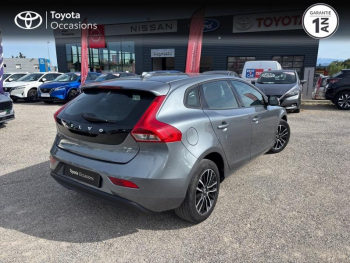 Photo 18 du bon plan VOLVO V40 T2 122ch Momentum Business Geartronic occasion à 14889 €