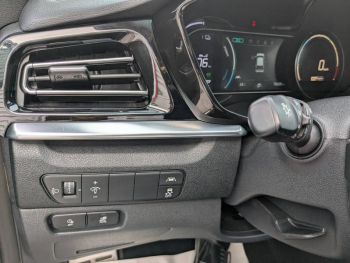 Photo 8 du bon plan KIA e-Niro Design 204ch occasion à 20900 €