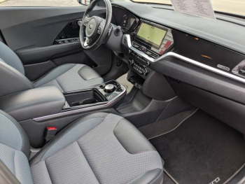 Photo 12 du bon plan KIA e-Niro Design 204ch occasion à 20900 €