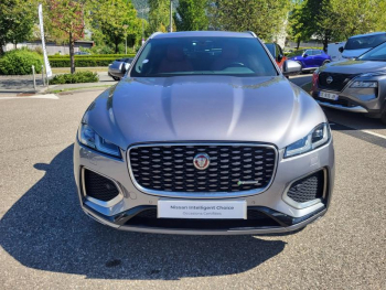 Photo 11 du bon plan JAGUAR F-Pace P400e Plug-in-Hybrid R-Dynamic SE BVA8 AWD occasion à 47990 €