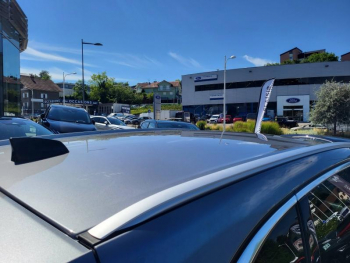 Photo 28 du bon plan JAGUAR F-Pace P400e Plug-in-Hybrid R-Dynamic SE BVA8 AWD occasion à 47990 €