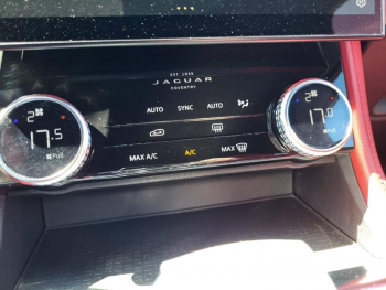 Photo 36 du bon plan JAGUAR F-Pace P400e Plug-in-Hybrid R-Dynamic SE BVA8 AWD occasion à 47990 €