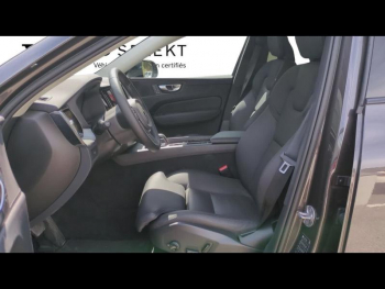 Photo 5 du bon plan VOLVO XC60 B4 AdBlue 197ch Plus Style Dark Geartronic occasion à 42890 €