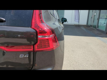 Photo 11 du bon plan VOLVO XC60 B4 AdBlue 197ch Plus Style Dark Geartronic occasion à 42890 €