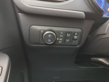 Photo 16 du bon plan FORD Kuga 2.5 Duratec 190ch FHEV E85 ST-Line BVA occasion à 29990 €