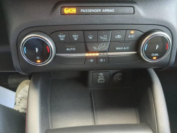 Photo 21 du bon plan FORD Kuga 2.5 Duratec 190ch FHEV E85 ST-Line BVA occasion à 29990 €