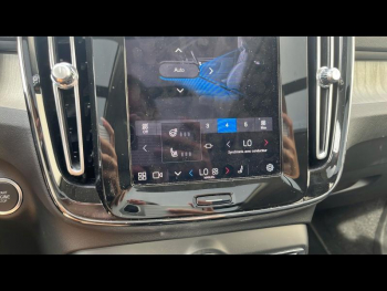 Photo 24 du bon plan VOLVO XC40 B3 163ch Ultra DCT 7 occasion à 37900 €