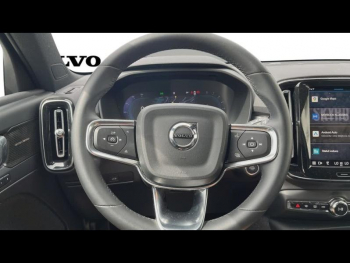Photo 22 du bon plan VOLVO XC40 B3 163ch Plus DCT 7 occasion à 34900 €