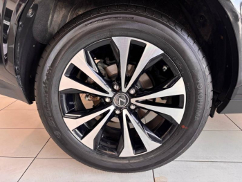Photo 5 du bon plan LEXUS NX 300h 2WD Design MY21 occasion à 30990 €