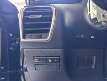 Photo 13 du bon plan LEXUS NX 300h 2WD Design MY21 occasion à 30990 €