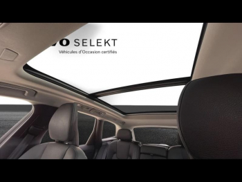 Photo 26 du bon plan VOLVO XC60 T6 Hybride Rechargeable 253 + 145ch Plus Style Dark Geartronic 8 AWD occasion à 55900 €